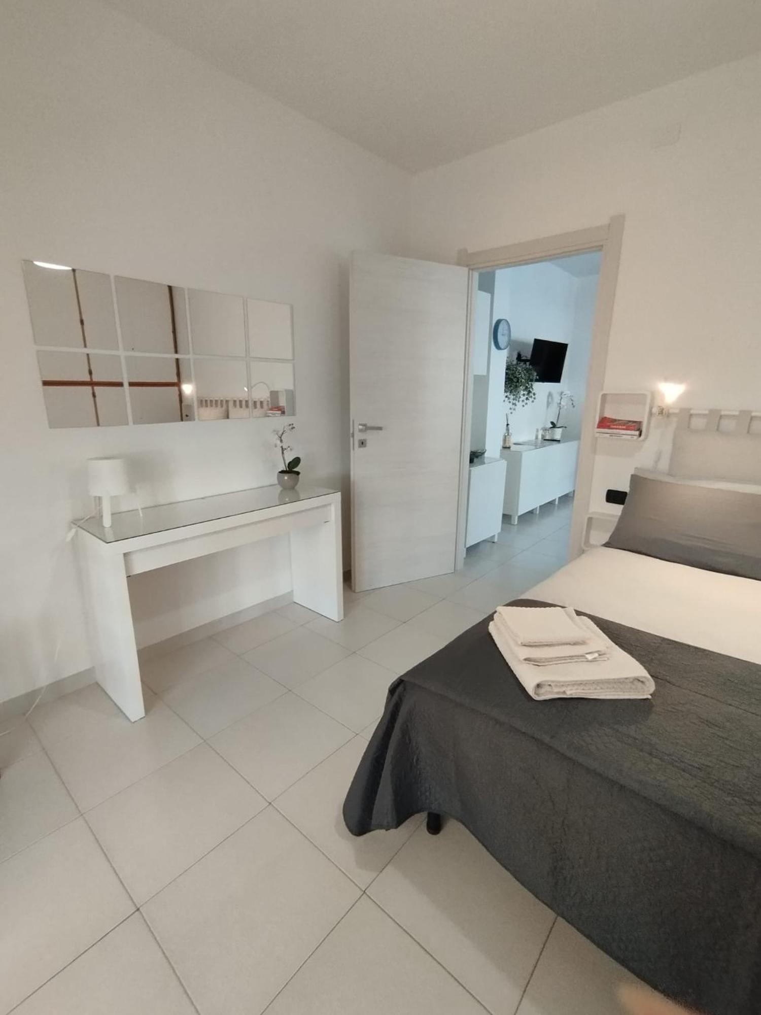 La Casa Di Mia Hotel Cagliari Luaran gambar